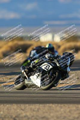 media/Dec-07-2024-CVMA (Sat) [[21c5f1ef85]]/Race 12-Supersport Middleweight/